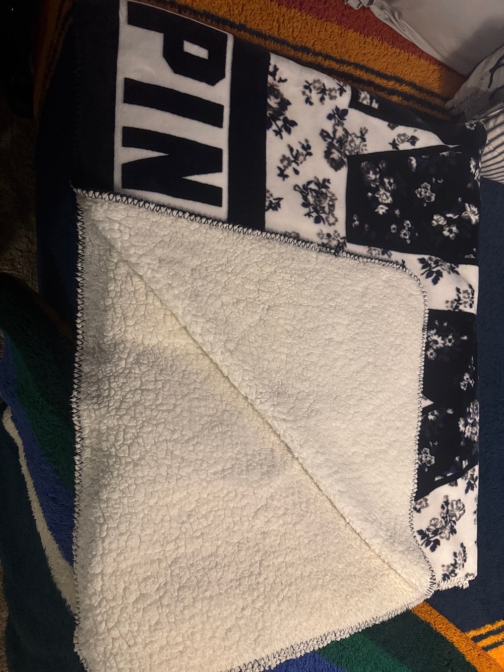 PINK Victoria's Secret Black, White & Purple Floral Sherpa Throw - Picture 4 of 4